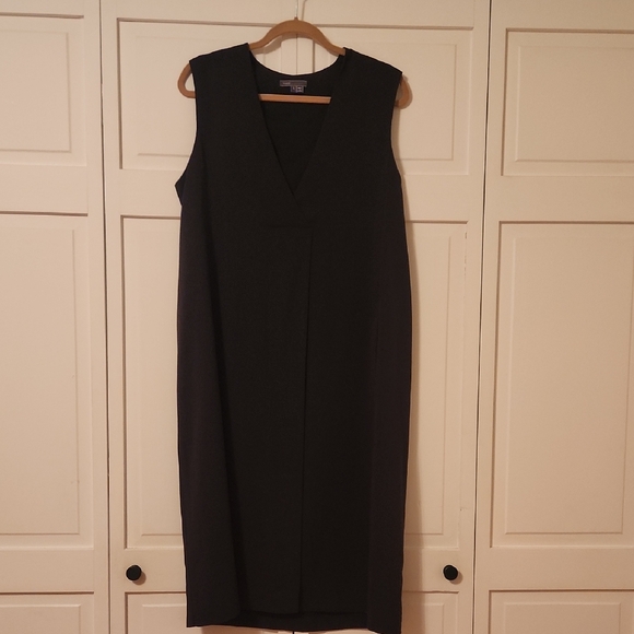 Vince Elegant Black Sleeveless Dress- With Pockets - Picture 1 of 6